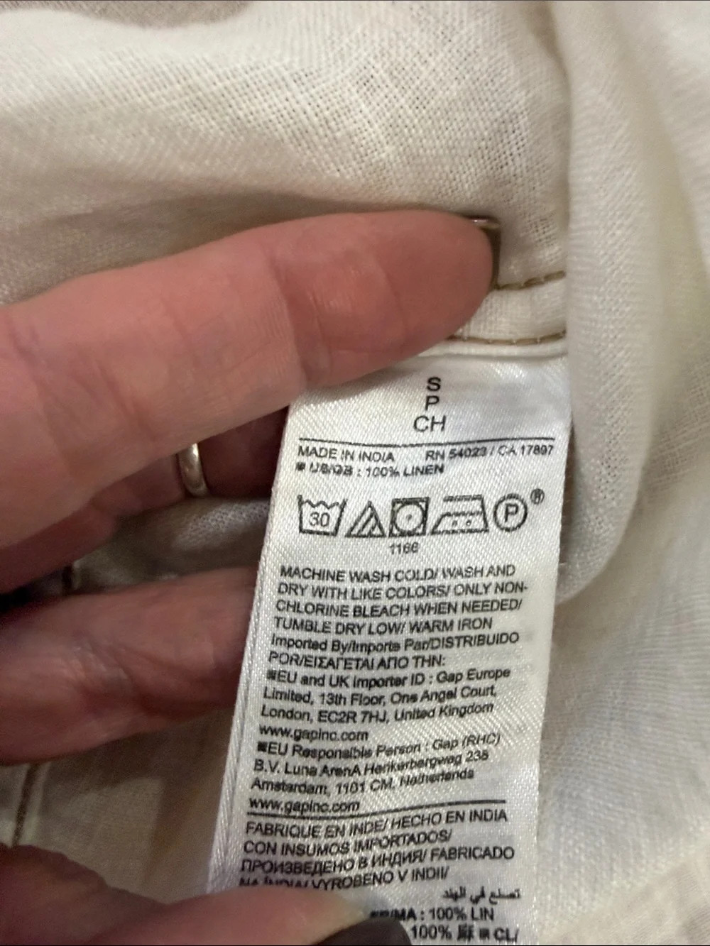 NWT Banana Republic 100% Linen Standard Fit Button Down shirt size S